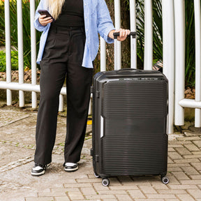 Mala de Viagem Grande 32 Kg Polipropileno 4 Rodas Malta Preta